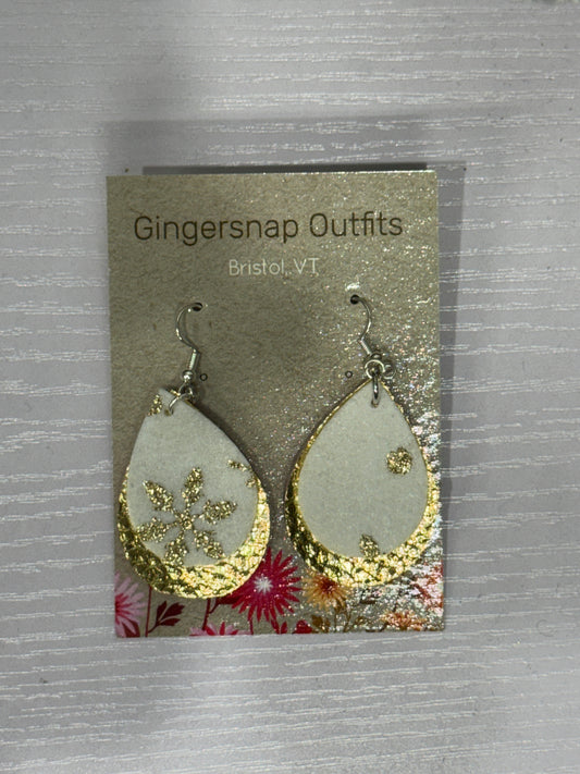 Small Gold Snowflakes earrings