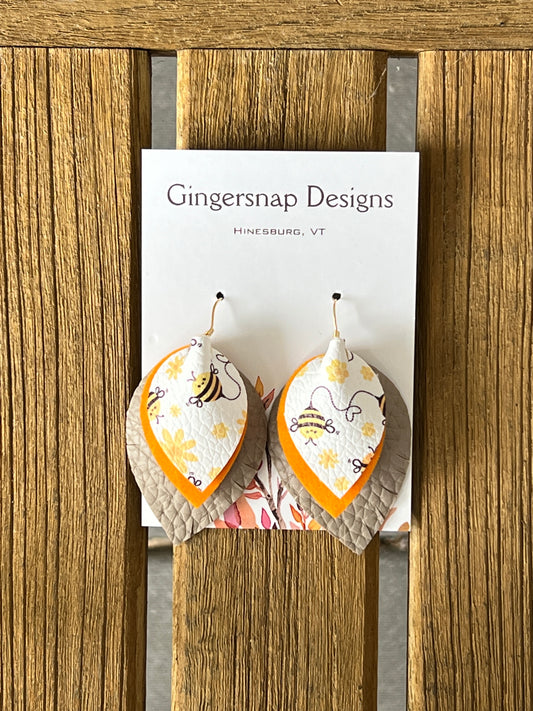 Small curved Bees Earrings
