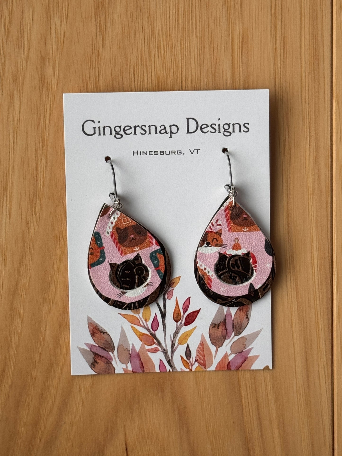 Small holiday cat cut out earrings