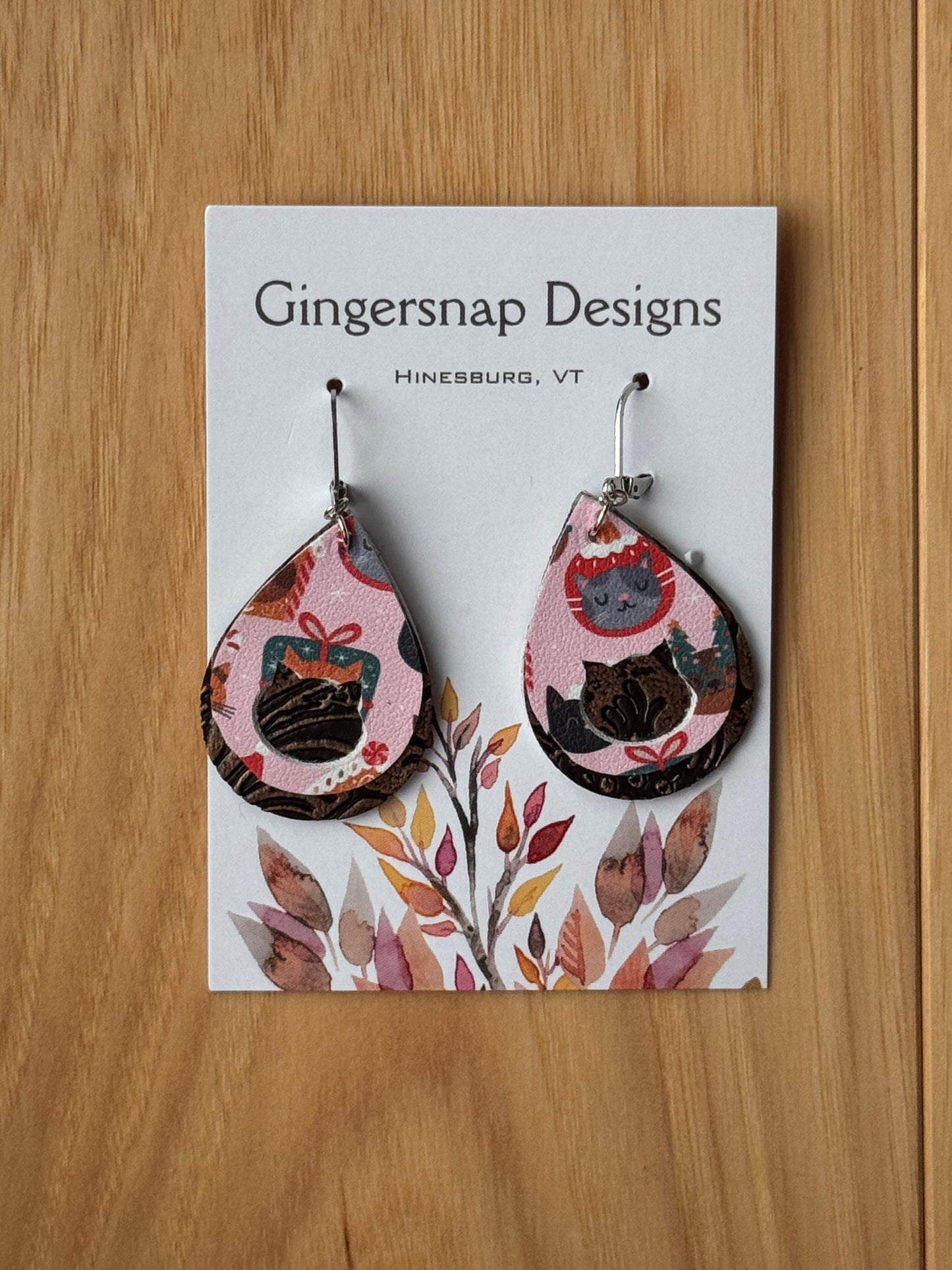 Small holiday cat cut out earrings