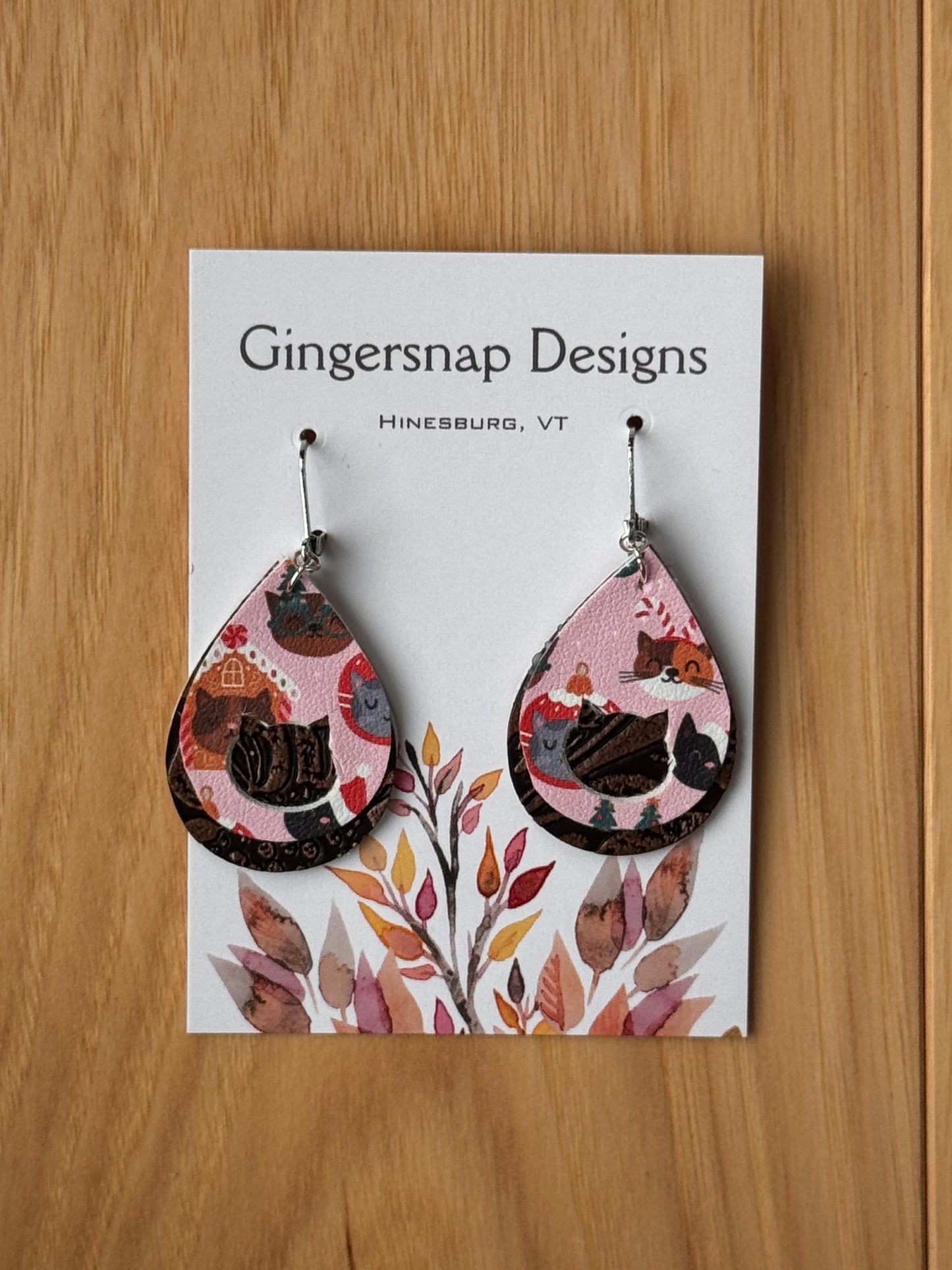 Small holiday cat cut out earrings