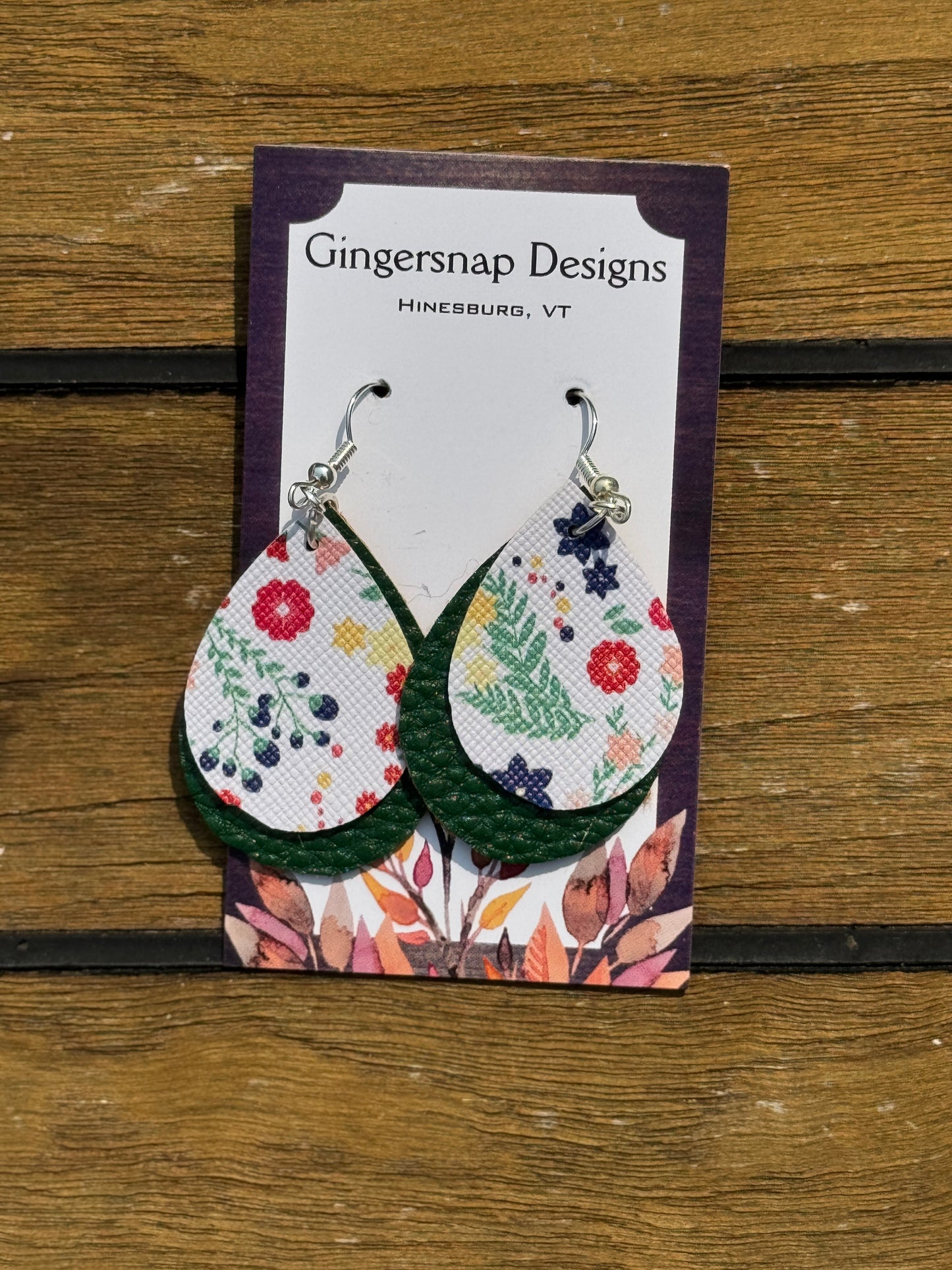 Small Green floral earrings