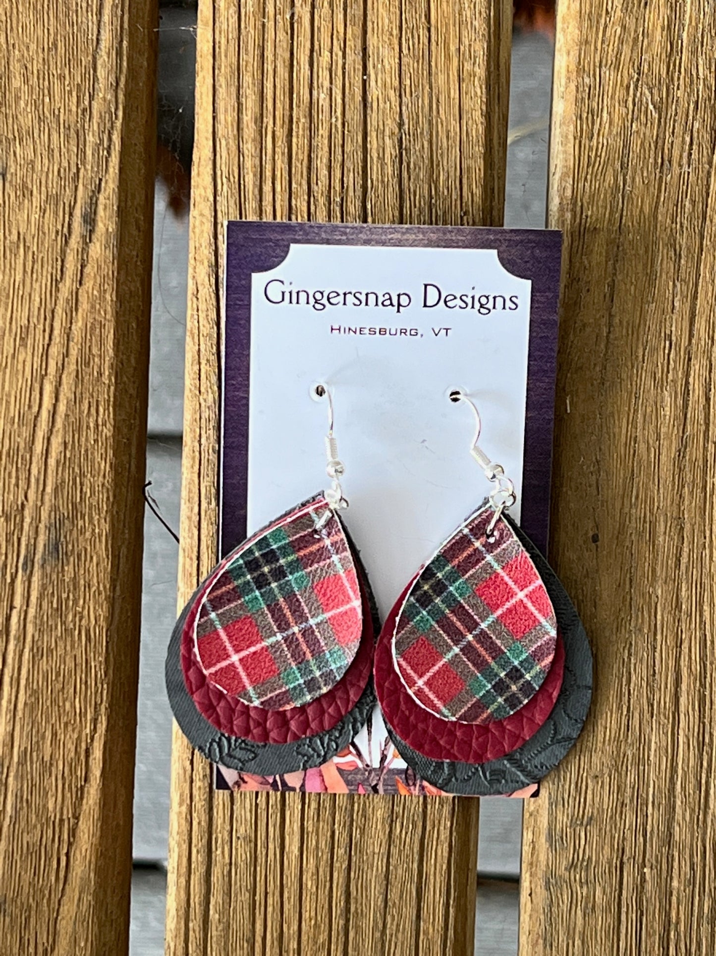 Small holiday plaid flats