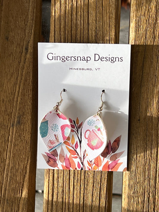 XS Hot cocoa cups curved earrings