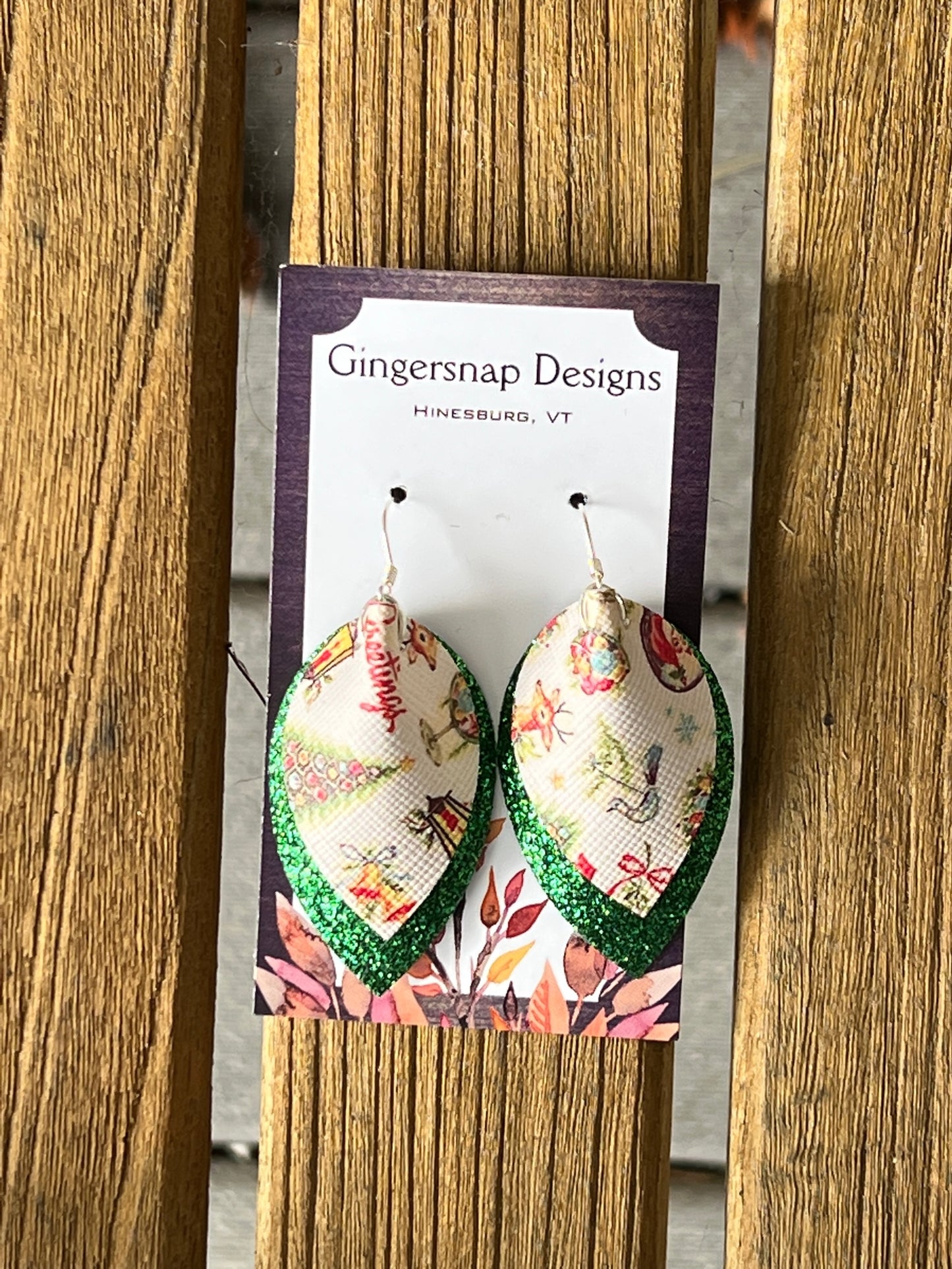 Medium concave curved holiday greetings