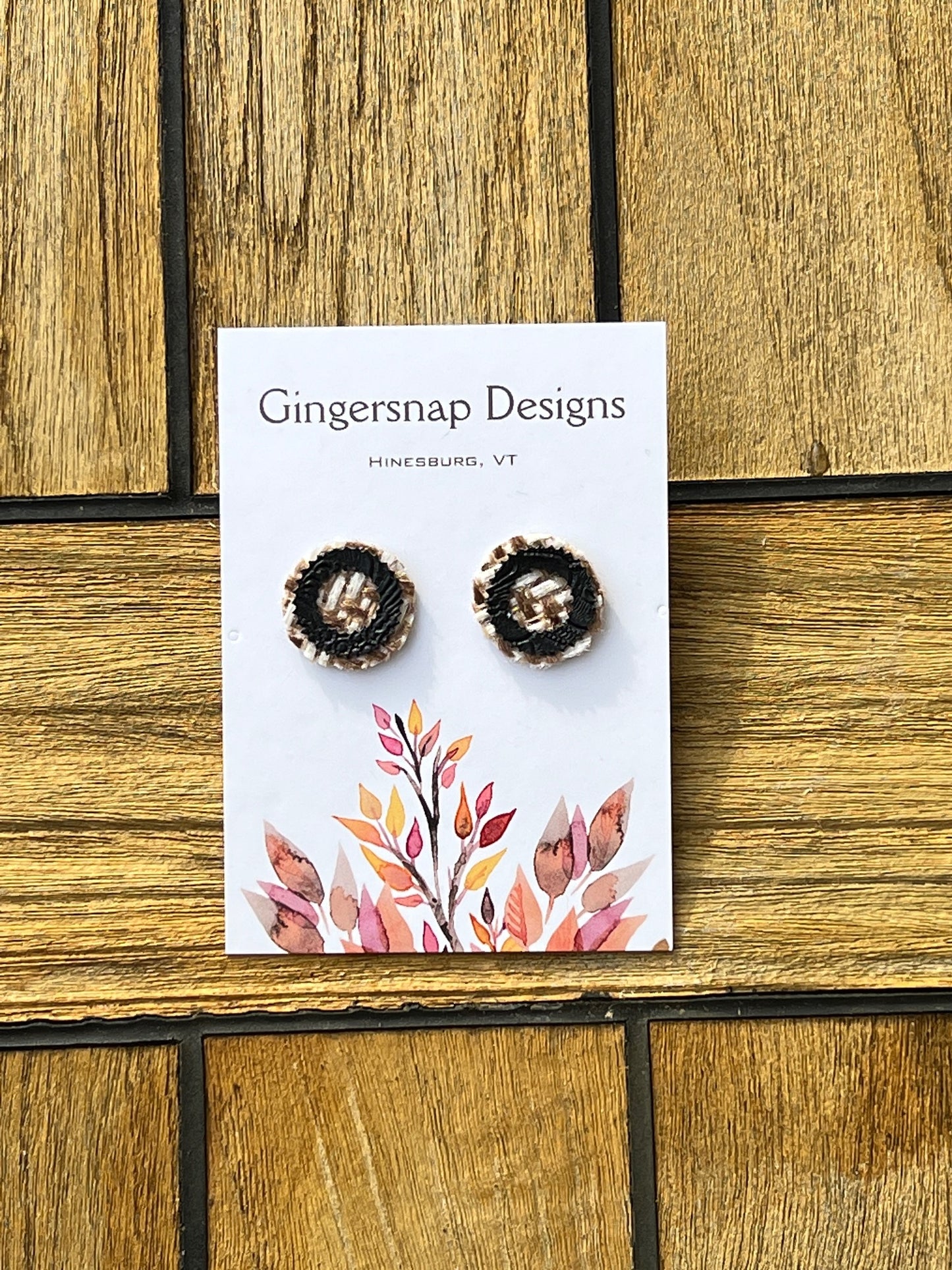 XS Black & Brown Woven Posts