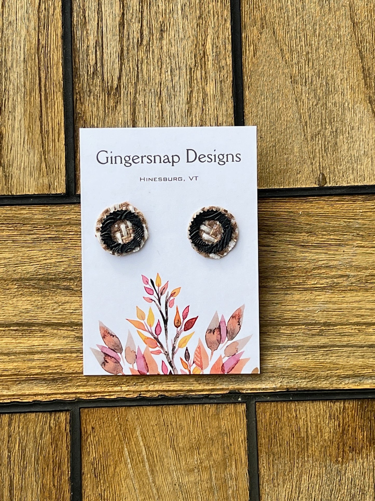 XS Black & Brown Woven Posts