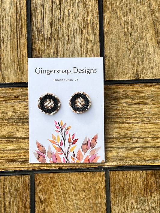 XS Black & Brown Woven Posts