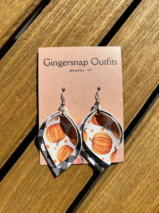 Medium curved fall plaid pumpkins